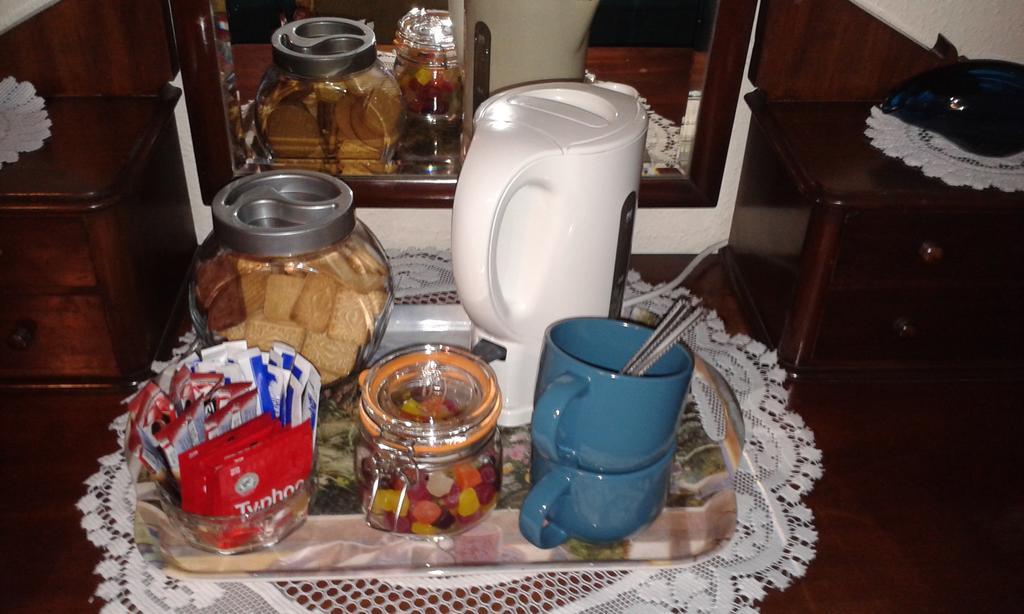 Westleigh House Farm Bed & Breakfast Bideford Room photo